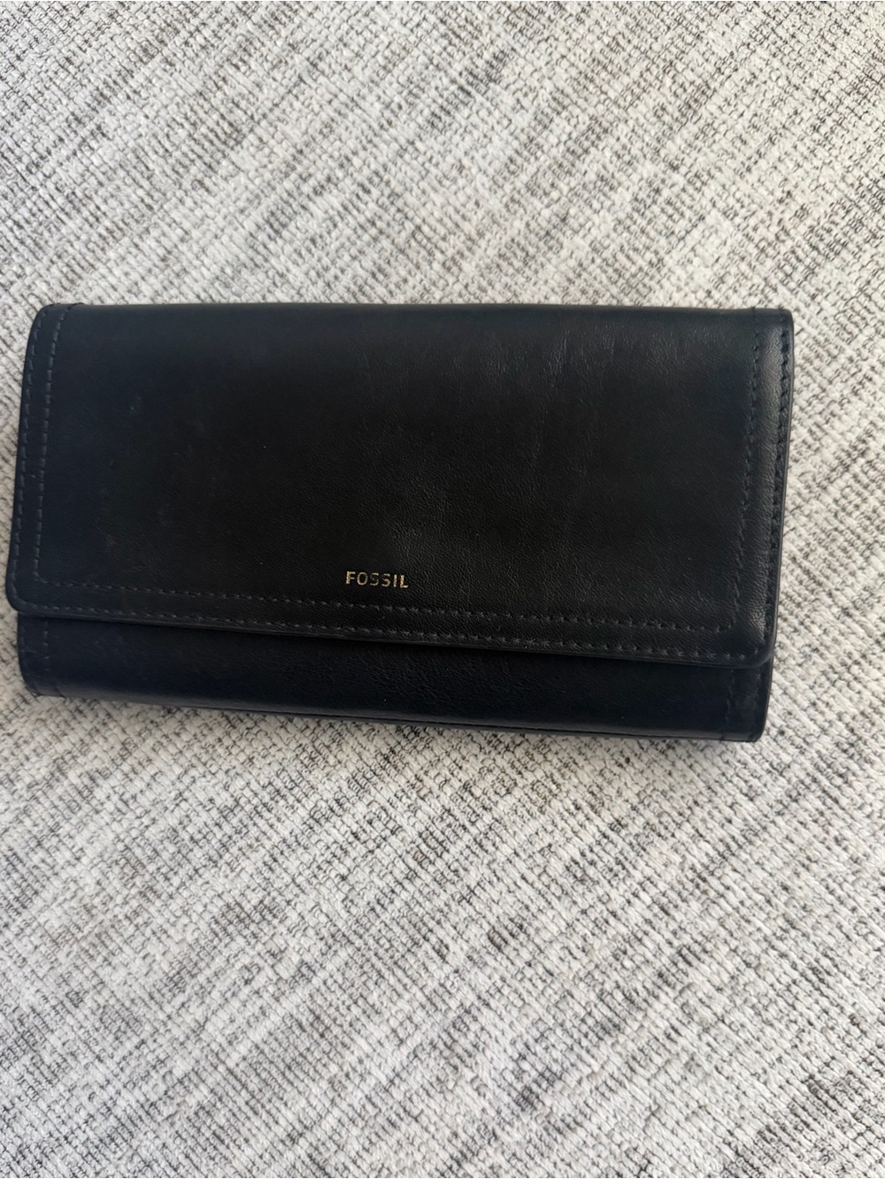 Fossil Black Leather Women's Wallet with Gold Logo